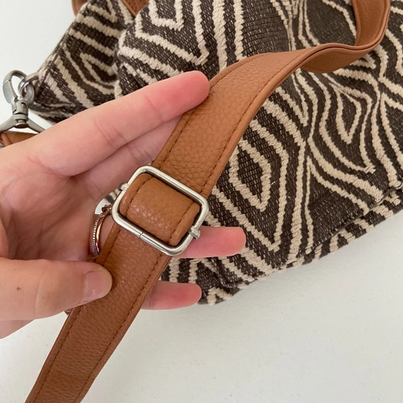 EUC | Thirty One retro hobo style cotton tapestry crossbody hand bag purse - Picture 8 of 8